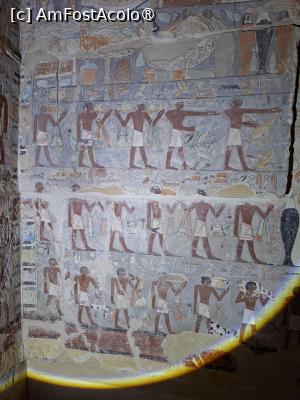 [P85] Necropola Saqqara, Mormântul lui Mehu, oameni cu ofrande... » foto by mprofeanu
 - 
<span class="allrVoted glyphicon glyphicon-heart hidden" id="av1525408"></span>
<a class="m-l-10 hidden" id="sv1525408" onclick="voting_Foto_DelVot(,1525408,29302)" role="button">șterge vot <span class="glyphicon glyphicon-remove"></span></a>
<a id="v91525408" class=" c-red"  onclick="voting_Foto_SetVot(1525408)" role="button"><span class="glyphicon glyphicon-heart-empty"></span> <b>LIKE</b> = Votează poza</a> <img class="hidden"  id="f1525408W9" src="/imagini/loader.gif" border="0" /><span class="AjErrMes hidden" id="e1525408ErM"></span>