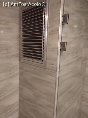 [P03] Marlen Hotel - Baia cu aerisirea minunata » foto by Yoda
 - 
<span class="allrVoted glyphicon glyphicon-heart hidden" id="av1526032"></span>
<a class="m-l-10 hidden" id="sv1526032" onclick="voting_Foto_DelVot(,1526032,29307)" role="button">șterge vot <span class="glyphicon glyphicon-remove"></span></a>
<a id="v91526032" class=" c-red"  onclick="voting_Foto_SetVot(1526032)" role="button"><span class="glyphicon glyphicon-heart-empty"></span> <b>LIKE</b> = Votează poza</a> <img class="hidden"  id="f1526032W9" src="/imagini/loader.gif" border="0" /><span class="AjErrMes hidden" id="e1526032ErM"></span>