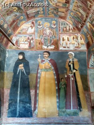 [P28] Mănăstirea Polovragi. Pictură veche în bisericuța bolniță. » foto by Floria
 - 
<span class="allrVoted glyphicon glyphicon-heart hidden" id="av1526294"></span>
<a class="m-l-10 hidden" id="sv1526294" onclick="voting_Foto_DelVot(,1526294,29308)" role="button">șterge vot <span class="glyphicon glyphicon-remove"></span></a>
<a id="v91526294" class=" c-red"  onclick="voting_Foto_SetVot(1526294)" role="button"><span class="glyphicon glyphicon-heart-empty"></span> <b>LIKE</b> = Votează poza</a> <img class="hidden"  id="f1526294W9" src="/imagini/loader.gif" border="0" /><span class="AjErrMes hidden" id="e1526294ErM"></span>