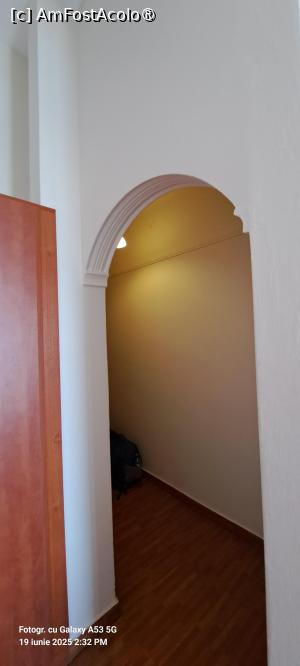 [P21] Arcada dintre cameră și hol » foto by irinad
 - 
<span class="allrVoted glyphicon glyphicon-heart hidden" id="av1526690"></span>
<a class="m-l-10 hidden" id="sv1526690" onclick="voting_Foto_DelVot(,1526690,29310)" role="button">șterge vot <span class="glyphicon glyphicon-remove"></span></a>
<a id="v91526690" class=" c-red"  onclick="voting_Foto_SetVot(1526690)" role="button"><span class="glyphicon glyphicon-heart-empty"></span> <b>LIKE</b> = Votează poza</a> <img class="hidden"  id="f1526690W9" src="/imagini/loader.gif" border="0" /><span class="AjErrMes hidden" id="e1526690ErM"></span>