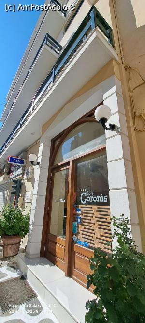 [P04] Hotel Coronis, Chora Naxos, intrare » foto by irinad
 - 
<span class="allrVoted glyphicon glyphicon-heart hidden" id="av1526673"></span>
<a class="m-l-10 hidden" id="sv1526673" onclick="voting_Foto_DelVot(,1526673,29310)" role="button">șterge vot <span class="glyphicon glyphicon-remove"></span></a>
<a id="v91526673" class=" c-red"  onclick="voting_Foto_SetVot(1526673)" role="button"><span class="glyphicon glyphicon-heart-empty"></span> <b>LIKE</b> = Votează poza</a> <img class="hidden"  id="f1526673W9" src="/imagini/loader.gif" border="0" /><span class="AjErrMes hidden" id="e1526673ErM"></span>