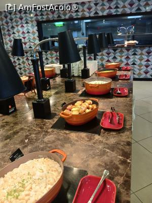 [P22] Prin restaurantul bufet » foto by nela b
 - 
<span class="allrVoted glyphicon glyphicon-heart hidden" id="av1528905"></span>
<a class="m-l-10 hidden" id="sv1528905" onclick="voting_Foto_DelVot(,1528905,29329)" role="button">șterge vot <span class="glyphicon glyphicon-remove"></span></a>
<a id="v91528905" class=" c-red"  onclick="voting_Foto_SetVot(1528905)" role="button"><span class="glyphicon glyphicon-heart-empty"></span> <b>LIKE</b> = Votează poza</a> <img class="hidden"  id="f1528905W9" src="/imagini/loader.gif" border="0" /><span class="AjErrMes hidden" id="e1528905ErM"></span>