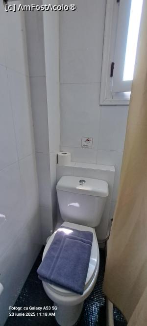 [P26] Vasul de wc » foto by irinad
 - 
<span class="allrVoted glyphicon glyphicon-heart hidden" id="av1528971"></span>
<a class="m-l-10 hidden" id="sv1528971" onclick="voting_Foto_DelVot(,1528971,29330)" role="button">șterge vot <span class="glyphicon glyphicon-remove"></span></a>
<a id="v91528971" class=" c-red"  onclick="voting_Foto_SetVot(1528971)" role="button"><span class="glyphicon glyphicon-heart-empty"></span> <b>LIKE</b> = Votează poza</a> <img class="hidden"  id="f1528971W9" src="/imagini/loader.gif" border="0" /><span class="AjErrMes hidden" id="e1528971ErM"></span>