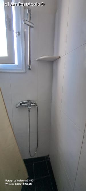 [P27] Dușul » foto by irinad
 - 
<span class="allrVoted glyphicon glyphicon-heart hidden" id="av1528972"></span>
<a class="m-l-10 hidden" id="sv1528972" onclick="voting_Foto_DelVot(,1528972,29330)" role="button">șterge vot <span class="glyphicon glyphicon-remove"></span></a>
<a id="v91528972" class=" c-red"  onclick="voting_Foto_SetVot(1528972)" role="button"><span class="glyphicon glyphicon-heart-empty"></span> <b>LIKE</b> = Votează poza</a> <img class="hidden"  id="f1528972W9" src="/imagini/loader.gif" border="0" /><span class="AjErrMes hidden" id="e1528972ErM"></span>