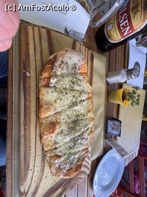 [P27] ¡Que tupé!,pizza » foto by AZE
 - 
<span class="allrVoted glyphicon glyphicon-heart hidden" id="av1535399"></span>
<a class="m-l-10 hidden" id="sv1535399" onclick="voting_Foto_DelVot(,1535399,29336)" role="button">șterge vot <span class="glyphicon glyphicon-remove"></span></a>
<a id="v91535399" class=" c-red"  onclick="voting_Foto_SetVot(1535399)" role="button"><span class="glyphicon glyphicon-heart-empty"></span> <b>LIKE</b> = Votează poza</a> <img class="hidden"  id="f1535399W9" src="/imagini/loader.gif" border="0" /><span class="AjErrMes hidden" id="e1535399ErM"></span>