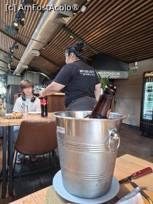 [P11] la restaurant » foto by robert
 - 
<span class="allrVoted glyphicon glyphicon-heart hidden" id="av1530135"></span>
<a class="m-l-10 hidden" id="sv1530135" onclick="voting_Foto_DelVot(,1530135,29341)" role="button">șterge vot <span class="glyphicon glyphicon-remove"></span></a>
<a id="v91530135" class=" c-red"  onclick="voting_Foto_SetVot(1530135)" role="button"><span class="glyphicon glyphicon-heart-empty"></span> <b>LIKE</b> = Votează poza</a> <img class="hidden"  id="f1530135W9" src="/imagini/loader.gif" border="0" /><span class="AjErrMes hidden" id="e1530135ErM"></span>