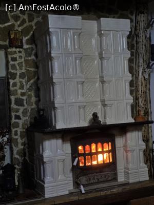 [P26] Căsuțele din Pădure; sala de mese » foto by crismis
 - 
<span class="allrVoted glyphicon glyphicon-heart hidden" id="av1530173"></span>
<a class="m-l-10 hidden" id="sv1530173" onclick="voting_Foto_DelVot(,1530173,29343)" role="button">șterge vot <span class="glyphicon glyphicon-remove"></span></a>
<a id="v91530173" class=" c-red"  onclick="voting_Foto_SetVot(1530173)" role="button"><span class="glyphicon glyphicon-heart-empty"></span> <b>LIKE</b> = Votează poza</a> <img class="hidden"  id="f1530173W9" src="/imagini/loader.gif" border="0" /><span class="AjErrMes hidden" id="e1530173ErM"></span>