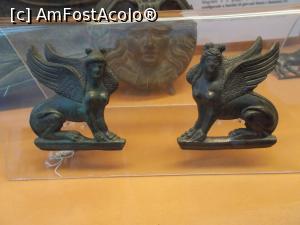 [P03] Muzeul Național de Arheologie, Napoli. Figurine din bronz. » foto by mihaelavoicu
 - 
<span class="allrVoted glyphicon glyphicon-heart hidden" id="av1189935"></span>
<a class="m-l-10 hidden" id="sv1189935" onclick="voting_Foto_DelVot(,1189935,29347)" role="button">șterge vot <span class="glyphicon glyphicon-remove"></span></a>
<a id="v91189935" class=" c-red"  onclick="voting_Foto_SetVot(1189935)" role="button"><span class="glyphicon glyphicon-heart-empty"></span> <b>LIKE</b> = Votează poza</a> <img class="hidden"  id="f1189935W9" src="/imagini/loader.gif" border="0" /><span class="AjErrMes hidden" id="e1189935ErM"></span>