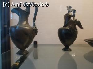 [P09] Muzeul Național de Arheologie, Napoli. Frumoase vase din bronz. » foto by mihaelavoicu
 - 
<span class="allrVoted glyphicon glyphicon-heart hidden" id="av1189941"></span>
<a class="m-l-10 hidden" id="sv1189941" onclick="voting_Foto_DelVot(,1189941,29347)" role="button">șterge vot <span class="glyphicon glyphicon-remove"></span></a>
<a id="v91189941" class=" c-red"  onclick="voting_Foto_SetVot(1189941)" role="button"><span class="glyphicon glyphicon-heart-empty"></span> <b>LIKE</b> = Votează poza</a> <img class="hidden"  id="f1189941W9" src="/imagini/loader.gif" border="0" /><span class="AjErrMes hidden" id="e1189941ErM"></span>
