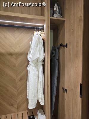 [P10] Hotel Courtyard by Marriott - Cluj-Napoca; camera » foto by crismis
 - 
<span class="allrVoted glyphicon glyphicon-heart hidden" id="av1532238"></span>
<a class="m-l-10 hidden" id="sv1532238" onclick="voting_Foto_DelVot(,1532238,29356)" role="button">șterge vot <span class="glyphicon glyphicon-remove"></span></a>
<a id="v91532238" class=" c-red"  onclick="voting_Foto_SetVot(1532238)" role="button"><span class="glyphicon glyphicon-heart-empty"></span> <b>LIKE</b> = Votează poza</a> <img class="hidden"  id="f1532238W9" src="/imagini/loader.gif" border="0" /><span class="AjErrMes hidden" id="e1532238ErM"></span>