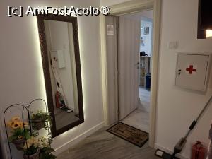 [P10] Niš, Tanis Apartments, Holul comun Apartamentului și Garsonierei,..., unde am fost cazați, este ușa din dreapta, cea deschisă » foto by mprofeanu
 - 
<span class="allrVoted glyphicon glyphicon-heart hidden" id="av1532839"></span>
<a class="m-l-10 hidden" id="sv1532839" onclick="voting_Foto_DelVot(,1532839,29358)" role="button">șterge vot <span class="glyphicon glyphicon-remove"></span></a>
<a id="v91532839" class=" c-red"  onclick="voting_Foto_SetVot(1532839)" role="button"><span class="glyphicon glyphicon-heart-empty"></span> <b>LIKE</b> = Votează poza</a> <img class="hidden"  id="f1532839W9" src="/imagini/loader.gif" border="0" /><span class="AjErrMes hidden" id="e1532839ErM"></span>