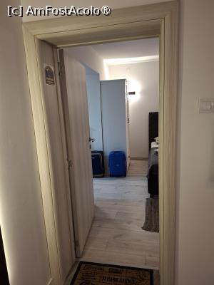 [P12] Niš, Tanis Apartments, Apartamentul văzut din Holul comun » foto by mprofeanu
 - 
<span class="allrVoted glyphicon glyphicon-heart hidden" id="av1532841"></span>
<a class="m-l-10 hidden" id="sv1532841" onclick="voting_Foto_DelVot(,1532841,29358)" role="button">șterge vot <span class="glyphicon glyphicon-remove"></span></a>
<a id="v91532841" class=" c-red"  onclick="voting_Foto_SetVot(1532841)" role="button"><span class="glyphicon glyphicon-heart-empty"></span> <b>LIKE</b> = Votează poza</a> <img class="hidden"  id="f1532841W9" src="/imagini/loader.gif" border="0" /><span class="AjErrMes hidden" id="e1532841ErM"></span>