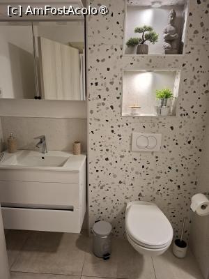 [P22] Niš, Tanis Apartments, Apartamentul, Baia cu de-ale ei » foto by mprofeanu
 - 
<span class="allrVoted glyphicon glyphicon-heart hidden" id="av1532851"></span>
<a class="m-l-10 hidden" id="sv1532851" onclick="voting_Foto_DelVot(,1532851,29358)" role="button">șterge vot <span class="glyphicon glyphicon-remove"></span></a>
<a id="v91532851" class=" c-red"  onclick="voting_Foto_SetVot(1532851)" role="button"><span class="glyphicon glyphicon-heart-empty"></span> <b>LIKE</b> = Votează poza</a> <img class="hidden"  id="f1532851W9" src="/imagini/loader.gif" border="0" /><span class="AjErrMes hidden" id="e1532851ErM"></span>