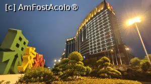 [P02] Zhangjiajie Chensheng International Hotel » foto by elenaadina
 - 
<span class="allrVoted glyphicon glyphicon-heart hidden" id="av1532896"></span>
<a class="m-l-10 hidden" id="sv1532896" onclick="voting_Foto_DelVot(,1532896,29359)" role="button">șterge vot <span class="glyphicon glyphicon-remove"></span></a>
<a id="v91532896" class=" c-red"  onclick="voting_Foto_SetVot(1532896)" role="button"><span class="glyphicon glyphicon-heart-empty"></span> <b>LIKE</b> = Votează poza</a> <img class="hidden"  id="f1532896W9" src="/imagini/loader.gif" border="0" /><span class="AjErrMes hidden" id="e1532896ErM"></span>
