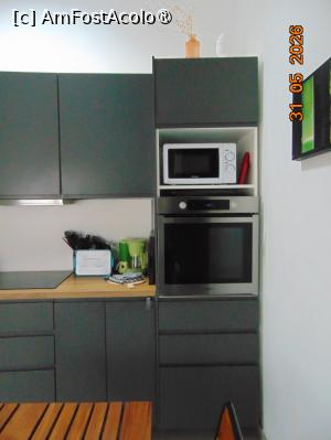 [P10] Tiny House, cuptor si microunde » foto by Yolanda
 - 
<span class="allrVoted glyphicon glyphicon-heart hidden" id="av1533035"></span>
<a class="m-l-10 hidden" id="sv1533035" onclick="voting_Foto_DelVot(,1533035,29360)" role="button">șterge vot <span class="glyphicon glyphicon-remove"></span></a>
<a id="v91533035" class=" c-red"  onclick="voting_Foto_SetVot(1533035)" role="button"><span class="glyphicon glyphicon-heart-empty"></span> <b>LIKE</b> = Votează poza</a> <img class="hidden"  id="f1533035W9" src="/imagini/loader.gif" border="0" /><span class="AjErrMes hidden" id="e1533035ErM"></span>