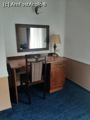 [P18] Astoria Hotel » foto by adso
 - 
<span class="allrVoted glyphicon glyphicon-heart hidden" id="av1533394"></span>
<a class="m-l-10 hidden" id="sv1533394" onclick="voting_Foto_DelVot(,1533394,29364)" role="button">șterge vot <span class="glyphicon glyphicon-remove"></span></a>
<a id="v91533394" class=" c-red"  onclick="voting_Foto_SetVot(1533394)" role="button"><span class="glyphicon glyphicon-heart-empty"></span> <b>LIKE</b> = Votează poza</a> <img class="hidden"  id="f1533394W9" src="/imagini/loader.gif" border="0" /><span class="AjErrMes hidden" id="e1533394ErM"></span>
