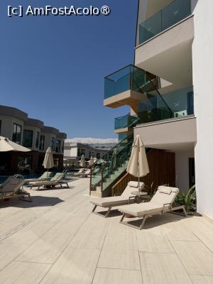 [P12] Camere cu acces direct  la piscină » foto by Florris
 - 
<span class="allrVoted glyphicon glyphicon-heart hidden" id="av1533571"></span>
<a class="m-l-10 hidden" id="sv1533571" onclick="voting_Foto_DelVot(,1533571,29369)" role="button">șterge vot <span class="glyphicon glyphicon-remove"></span></a>
<a id="v91533571" class=" c-red"  onclick="voting_Foto_SetVot(1533571)" role="button"><span class="glyphicon glyphicon-heart-empty"></span> <b>LIKE</b> = Votează poza</a> <img class="hidden"  id="f1533571W9" src="/imagini/loader.gif" border="0" /><span class="AjErrMes hidden" id="e1533571ErM"></span>