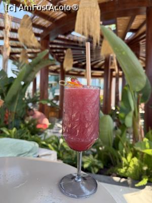 [P16] Cocktail la piscină » foto by Florris
 - 
<span class="allrVoted glyphicon glyphicon-heart hidden" id="av1533575"></span>
<a class="m-l-10 hidden" id="sv1533575" onclick="voting_Foto_DelVot(,1533575,29369)" role="button">șterge vot <span class="glyphicon glyphicon-remove"></span></a>
<a id="v91533575" class=" c-red"  onclick="voting_Foto_SetVot(1533575)" role="button"><span class="glyphicon glyphicon-heart-empty"></span> <b>LIKE</b> = Votează poza</a> <img class="hidden"  id="f1533575W9" src="/imagini/loader.gif" border="0" /><span class="AjErrMes hidden" id="e1533575ErM"></span>