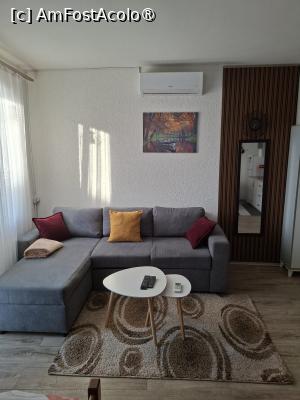 [P10] Prizren, Kosovo, City Center Studio Apartment, Zona de Living » foto by mprofeanu
 - 
<span class="allrVoted glyphicon glyphicon-heart hidden" id="av1535822"></span>
<a class="m-l-10 hidden" id="sv1535822" onclick="voting_Foto_DelVot(,1535822,29390)" role="button">șterge vot <span class="glyphicon glyphicon-remove"></span></a>
<a id="v91535822" class=" c-red"  onclick="voting_Foto_SetVot(1535822)" role="button"><span class="glyphicon glyphicon-heart-empty"></span> <b>LIKE</b> = Votează poza</a> <img class="hidden"  id="f1535822W9" src="/imagini/loader.gif" border="0" /><span class="AjErrMes hidden" id="e1535822ErM"></span>