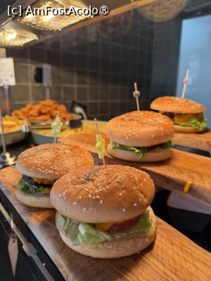 [P19] Food corner » foto by Florris
 - 
<span class="allrVoted glyphicon glyphicon-heart hidden" id="av1537237"></span>
<a class="m-l-10 hidden" id="sv1537237" onclick="voting_Foto_DelVot(,1537237,29402)" role="button">șterge vot <span class="glyphicon glyphicon-remove"></span></a>
<a id="v91537237" class=" c-red"  onclick="voting_Foto_SetVot(1537237)" role="button"><span class="glyphicon glyphicon-heart-empty"></span> <b>LIKE</b> = Votează poza</a> <img class="hidden"  id="f1537237W9" src="/imagini/loader.gif" border="0" /><span class="AjErrMes hidden" id="e1537237ErM"></span>