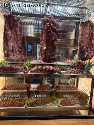 [P21] Vitrină în restaurant principal » foto by Florris
 - 
<span class="allrVoted glyphicon glyphicon-heart hidden" id="av1537239"></span>
<a class="m-l-10 hidden" id="sv1537239" onclick="voting_Foto_DelVot(,1537239,29402)" role="button">șterge vot <span class="glyphicon glyphicon-remove"></span></a>
<a id="v91537239" class=" c-red"  onclick="voting_Foto_SetVot(1537239)" role="button"><span class="glyphicon glyphicon-heart-empty"></span> <b>LIKE</b> = Votează poza</a> <img class="hidden"  id="f1537239W9" src="/imagini/loader.gif" border="0" /><span class="AjErrMes hidden" id="e1537239ErM"></span>