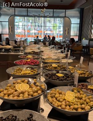 [P27] Restaurant principal » foto by Florris
 - 
<span class="allrVoted glyphicon glyphicon-heart hidden" id="av1537245"></span>
<a class="m-l-10 hidden" id="sv1537245" onclick="voting_Foto_DelVot(,1537245,29402)" role="button">șterge vot <span class="glyphicon glyphicon-remove"></span></a>
<a id="v91537245" class=" c-red"  onclick="voting_Foto_SetVot(1537245)" role="button"><span class="glyphicon glyphicon-heart-empty"></span> <b>LIKE</b> = Votează poza</a> <img class="hidden"  id="f1537245W9" src="/imagini/loader.gif" border="0" /><span class="AjErrMes hidden" id="e1537245ErM"></span>