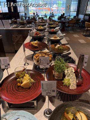 [P34] Restaurant principal » foto by Florris
 - 
<span class="allrVoted glyphicon glyphicon-heart hidden" id="av1537252"></span>
<a class="m-l-10 hidden" id="sv1537252" onclick="voting_Foto_DelVot(,1537252,29402)" role="button">șterge vot <span class="glyphicon glyphicon-remove"></span></a>
<a id="v91537252" class=" c-red"  onclick="voting_Foto_SetVot(1537252)" role="button"><span class="glyphicon glyphicon-heart-empty"></span> <b>LIKE</b> = Votează poza</a> <img class="hidden"  id="f1537252W9" src="/imagini/loader.gif" border="0" /><span class="AjErrMes hidden" id="e1537252ErM"></span>