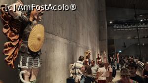 [P23] Corabia era bogat ornamentată cu sute de sculpturi reprezentând lei, războinici, personaje biblice, împărați romani și creaturi fantastice, multe dintre ele fiind inițial pictate în culori vii și împodobite cu elemente aurite. » foto by elenaadina
 - 
<span class="allrVoted glyphicon glyphicon-heart hidden" id="av1541418"></span>
<a class="m-l-10 hidden" id="sv1541418" onclick="voting_Foto_DelVot(,1541418,29431)" role="button">șterge vot <span class="glyphicon glyphicon-remove"></span></a>
<a id="v91541418" class=" c-red"  onclick="voting_Foto_SetVot(1541418)" role="button"><span class="glyphicon glyphicon-heart-empty"></span> <b>LIKE</b> = Votează poza</a> <img class="hidden"  id="f1541418W9" src="/imagini/loader.gif" border="0" /><span class="AjErrMes hidden" id="e1541418ErM"></span>