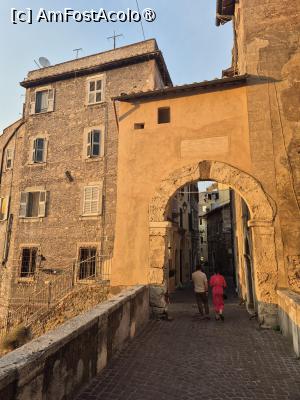 [P15] Via della Sibilla » foto by adso
 - 
<span class="allrVoted glyphicon glyphicon-heart hidden" id="av1541516"></span>
<a class="m-l-10 hidden" id="sv1541516" onclick="voting_Foto_DelVot(,1541516,29433)" role="button">șterge vot <span class="glyphicon glyphicon-remove"></span></a>
<a id="v91541516" class=" c-red"  onclick="voting_Foto_SetVot(1541516)" role="button"><span class="glyphicon glyphicon-heart-empty"></span> <b>LIKE</b> = Votează poza</a> <img class="hidden"  id="f1541516W9" src="/imagini/loader.gif" border="0" /><span class="AjErrMes hidden" id="e1541516ErM"></span>