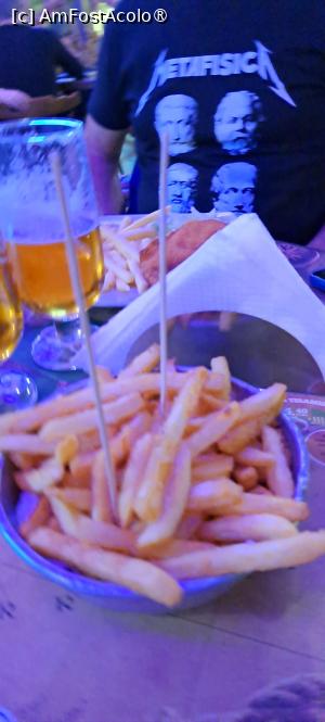 [P12] Galleon Pub, cartofi prăjiți » foto by irinad
 - 
<span class="allrVoted glyphicon glyphicon-heart hidden" id="av1542552"></span>
<a class="m-l-10 hidden" id="sv1542552" onclick="voting_Foto_DelVot(,1542552,29437)" role="button">șterge vot <span class="glyphicon glyphicon-remove"></span></a>
<a id="v91542552" class=" c-red"  onclick="voting_Foto_SetVot(1542552)" role="button"><span class="glyphicon glyphicon-heart-empty"></span> <b>LIKE</b> = Votează poza</a> <img class="hidden"  id="f1542552W9" src="/imagini/loader.gif" border="0" /><span class="AjErrMes hidden" id="e1542552ErM"></span>