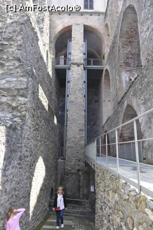 [P26] Sacra di San Michele (Piemont, Italia)  » foto by Diaura*
 - 
<span class="allrVoted glyphicon glyphicon-heart hidden" id="av1058021"></span>
<a class="m-l-10 hidden" id="sv1058021" onclick="voting_Foto_DelVot(,1058021,29447)" role="button">șterge vot <span class="glyphicon glyphicon-remove"></span></a>
<a id="v91058021" class=" c-red"  onclick="voting_Foto_SetVot(1058021)" role="button"><span class="glyphicon glyphicon-heart-empty"></span> <b>LIKE</b> = Votează poza</a> <img class="hidden"  id="f1058021W9" src="/imagini/loader.gif" border="0" /><span class="AjErrMes hidden" id="e1058021ErM"></span>