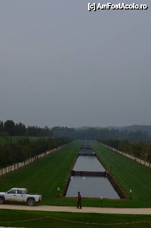 [P14] Torino, Venaria Reale. Aleea Centrale e Canale di Ercole cu lebedele sale leneșe și indiferente la aparatele noastre.  » foto by unq
 - 
<span class="allrVoted glyphicon glyphicon-heart hidden" id="av476423"></span>
<a class="m-l-10 hidden" id="sv476423" onclick="voting_Foto_DelVot(,476423,29456)" role="button">șterge vot <span class="glyphicon glyphicon-remove"></span></a>
<a id="v9476423" class=" c-red"  onclick="voting_Foto_SetVot(476423)" role="button"><span class="glyphicon glyphicon-heart-empty"></span> <b>LIKE</b> = Votează poza</a> <img class="hidden"  id="f476423W9" src="/imagini/loader.gif" border="0" /><span class="AjErrMes hidden" id="e476423ErM"></span>