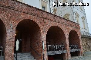 [P16] Torino, Venaria Reale. Grotte, aici amenajate ca terasă pentru cei ce fug de soarele verii la umbră și ceva răcoritor.  » foto by unq
 - 
<span class="allrVoted glyphicon glyphicon-heart hidden" id="av476425"></span>
<a class="m-l-10 hidden" id="sv476425" onclick="voting_Foto_DelVot(,476425,29456)" role="button">șterge vot <span class="glyphicon glyphicon-remove"></span></a>
<a id="v9476425" class=" c-red"  onclick="voting_Foto_SetVot(476425)" role="button"><span class="glyphicon glyphicon-heart-empty"></span> <b>LIKE</b> = Votează poza</a> <img class="hidden"  id="f476425W9" src="/imagini/loader.gif" border="0" /><span class="AjErrMes hidden" id="e476425ErM"></span>