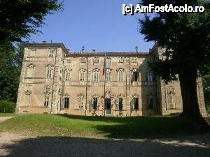 [P53] Santena - Castelul Cavour » foto by Nicu Teusdea
 - 
<span class="allrVoted glyphicon glyphicon-heart hidden" id="av404839"></span>
<a class="m-l-10 hidden" id="sv404839" onclick="voting_Foto_DelVot(,404839,29456)" role="button">șterge vot <span class="glyphicon glyphicon-remove"></span></a>
<a id="v9404839" class=" c-red"  onclick="voting_Foto_SetVot(404839)" role="button"><span class="glyphicon glyphicon-heart-empty"></span> <b>LIKE</b> = Votează poza</a> <img class="hidden"  id="f404839W9" src="/imagini/loader.gif" border="0" /><span class="AjErrMes hidden" id="e404839ErM"></span>