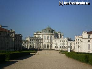 [P66] Stupinigi - Castelul de vanatoare » foto by Nicu Teusdea
 - 
<span class="allrVoted glyphicon glyphicon-heart hidden" id="av405065"></span>
<a class="m-l-10 hidden" id="sv405065" onclick="voting_Foto_DelVot(,405065,29456)" role="button">șterge vot <span class="glyphicon glyphicon-remove"></span></a>
<a id="v9405065" class=" c-red"  onclick="voting_Foto_SetVot(405065)" role="button"><span class="glyphicon glyphicon-heart-empty"></span> <b>LIKE</b> = Votează poza</a> <img class="hidden"  id="f405065W9" src="/imagini/loader.gif" border="0" /><span class="AjErrMes hidden" id="e405065ErM"></span>