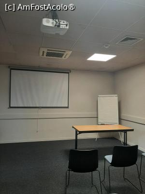 [P30] Sala de ședințe » foto by adso
 - 
<span class="allrVoted glyphicon glyphicon-heart hidden" id="av1547879"></span>
<a class="m-l-10 hidden" id="sv1547879" onclick="voting_Foto_DelVot(,1547879,29466)" role="button">șterge vot <span class="glyphicon glyphicon-remove"></span></a>
<a id="v91547879" class=" c-red"  onclick="voting_Foto_SetVot(1547879)" role="button"><span class="glyphicon glyphicon-heart-empty"></span> <b>LIKE</b> = Votează poza</a> <img class="hidden"  id="f1547879W9" src="/imagini/loader.gif" border="0" /><span class="AjErrMes hidden" id="e1547879ErM"></span>