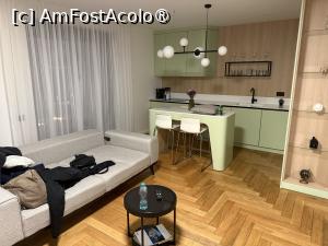 [P05] Canapeaua din living si bucataria » foto by Trank
 - 
<span class="allrVoted glyphicon glyphicon-heart hidden" id="av1548167"></span>
<a class="m-l-10 hidden" id="sv1548167" onclick="voting_Foto_DelVot(,1548167,29470)" role="button">șterge vot <span class="glyphicon glyphicon-remove"></span></a>
<a id="v91548167" class=" c-red"  onclick="voting_Foto_SetVot(1548167)" role="button"><span class="glyphicon glyphicon-heart-empty"></span> <b>LIKE</b> = Votează poza</a> <img class="hidden"  id="f1548167W9" src="/imagini/loader.gif" border="0" /><span class="AjErrMes hidden" id="e1548167ErM"></span>