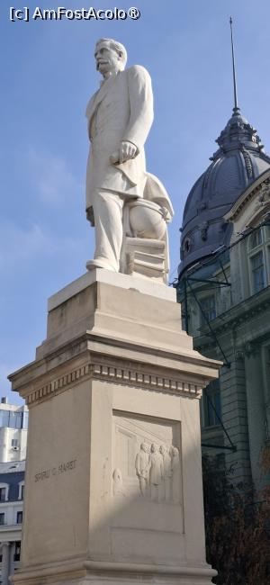 [P24] Bucuresti - Statuia lui Spiru Haret in Piata Universitatii. » foto by iulianic
 - 
<span class="allrVoted glyphicon glyphicon-heart hidden" id="av1550153"></span>
<a class="m-l-10 hidden" id="sv1550153" onclick="voting_Foto_DelVot(,1550153,29478)" role="button">șterge vot <span class="glyphicon glyphicon-remove"></span></a>
<a id="v91550153" class=" c-red"  onclick="voting_Foto_SetVot(1550153)" role="button"><span class="glyphicon glyphicon-heart-empty"></span> <b>LIKE</b> = Votează poza</a> <img class="hidden"  id="f1550153W9" src="/imagini/loader.gif" border="0" /><span class="AjErrMes hidden" id="e1550153ErM"></span>