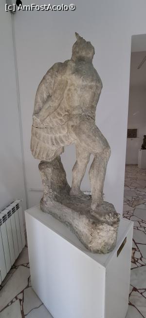 [P35] Constanta - Muzeul de Sculptura 'Ion Jalea'. Lucifer. » foto by iulianic
 - 
<span class="allrVoted glyphicon glyphicon-heart hidden" id="av1550164"></span>
<a class="m-l-10 hidden" id="sv1550164" onclick="voting_Foto_DelVot(,1550164,29478)" role="button">șterge vot <span class="glyphicon glyphicon-remove"></span></a>
<a id="v91550164" class=" c-red"  onclick="voting_Foto_SetVot(1550164)" role="button"><span class="glyphicon glyphicon-heart-empty"></span> <b>LIKE</b> = Votează poza</a> <img class="hidden"  id="f1550164W9" src="/imagini/loader.gif" border="0" /><span class="AjErrMes hidden" id="e1550164ErM"></span>