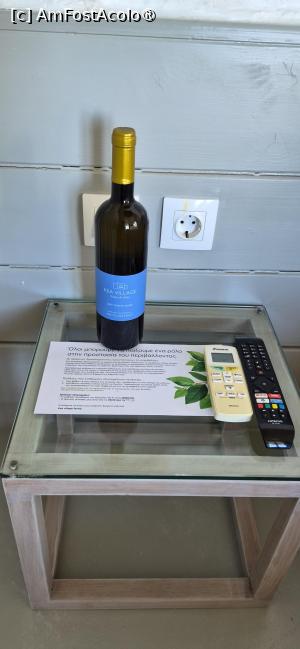 [P43] Kea Village Suites&Villas, sticla de vin personalizată din partea casei » foto by irinad
 - 
<span class="allrVoted glyphicon glyphicon-heart hidden" id="av1550299"></span>
<a class="m-l-10 hidden" id="sv1550299" onclick="voting_Foto_DelVot(,1550299,29479)" role="button">șterge vot <span class="glyphicon glyphicon-remove"></span></a>
<a id="v91550299" class=" c-red"  onclick="voting_Foto_SetVot(1550299)" role="button"><span class="glyphicon glyphicon-heart-empty"></span> <b>LIKE</b> = Votează poza</a> <img class="hidden"  id="f1550299W9" src="/imagini/loader.gif" border="0" /><span class="AjErrMes hidden" id="e1550299ErM"></span>